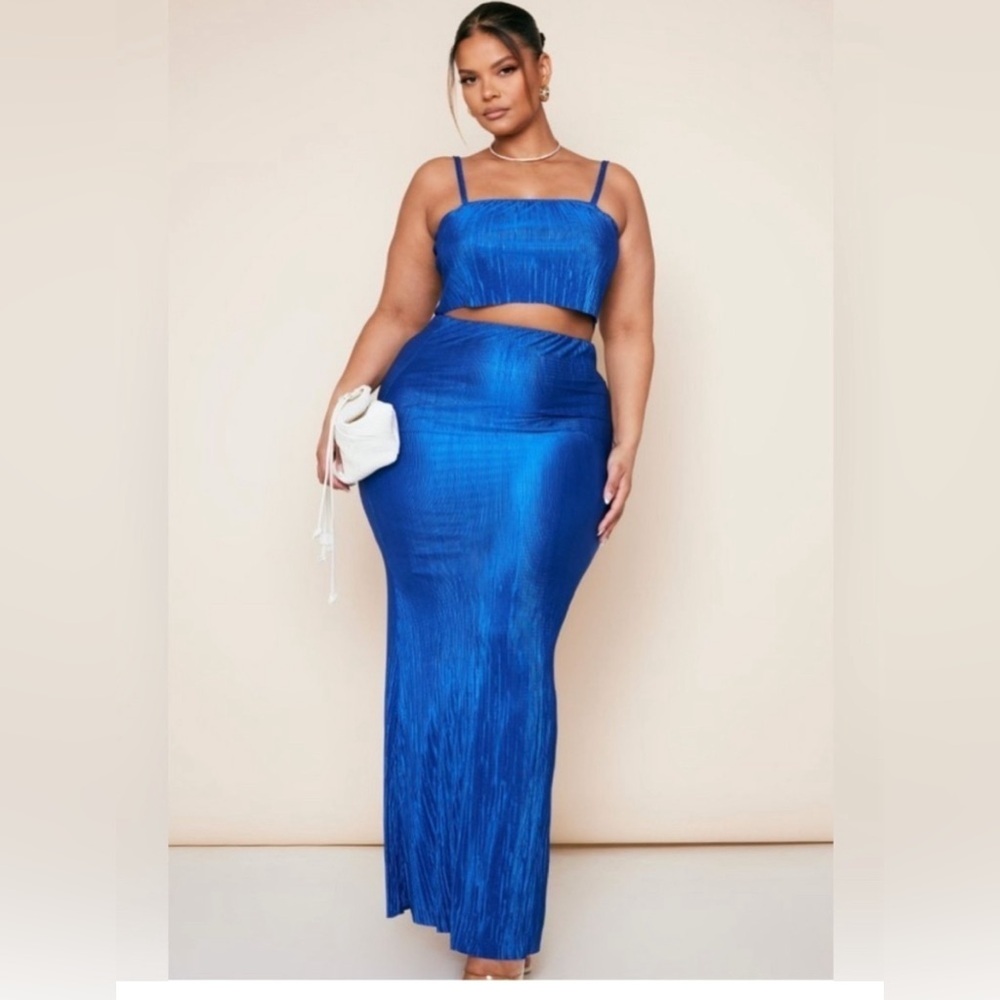 PrettyLittleThing Bright Blue Plisse Maxi Skirt US Plus Size 18 NWT